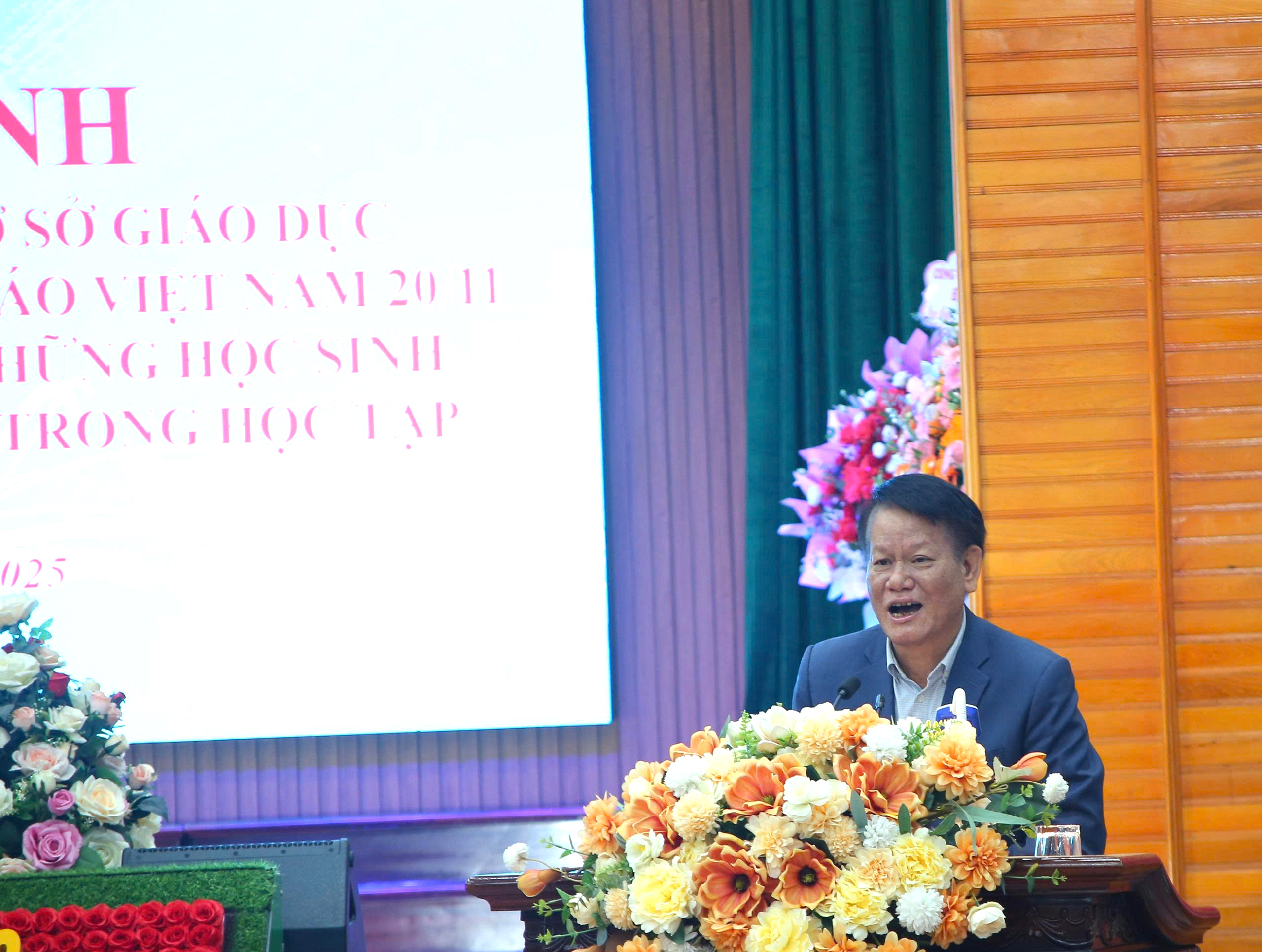 ongdinhductuyennguyenbithuhuyenyyen