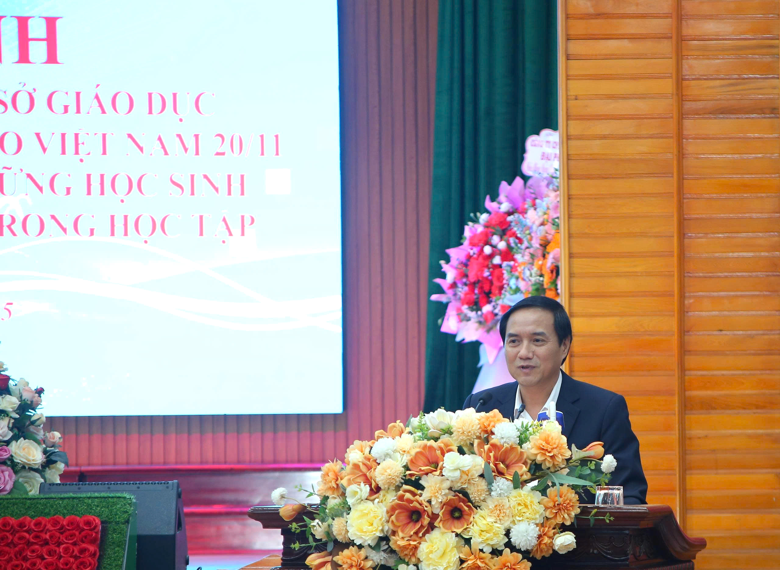 ongnguyenhungmanhphatbieu